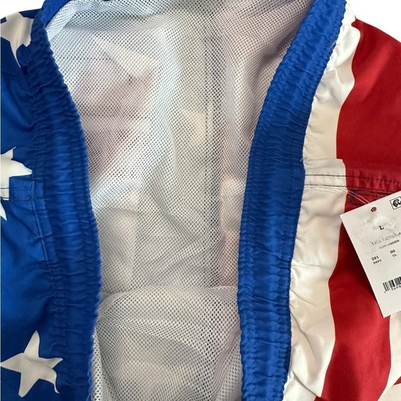 Walnut & 39th Men's Bioworld Elastic Waist American Flag Swim Shorts Size L NWT - Picture 10 of 16